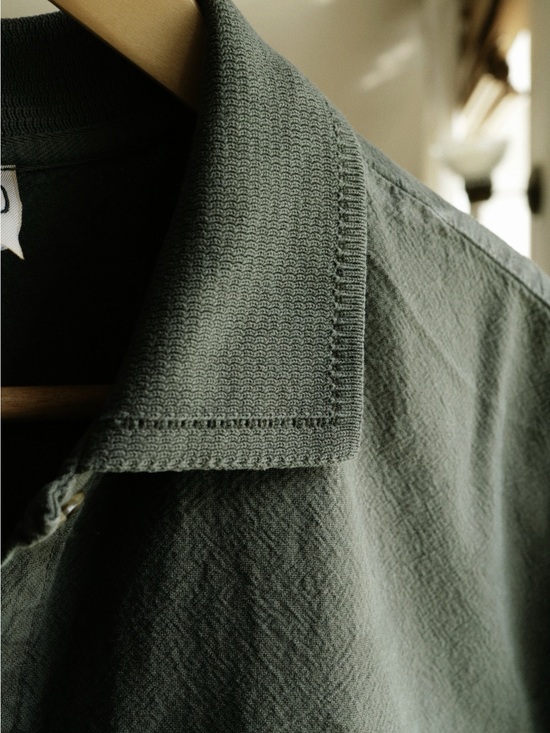 Tops - Vintage 100% Cotton Olive Short Sleeve Collared Top